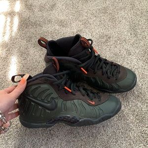 Nike Foamposites size 6Y